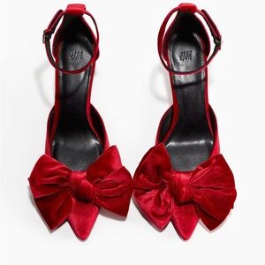 H&M Elegant Red Bow velour Heels